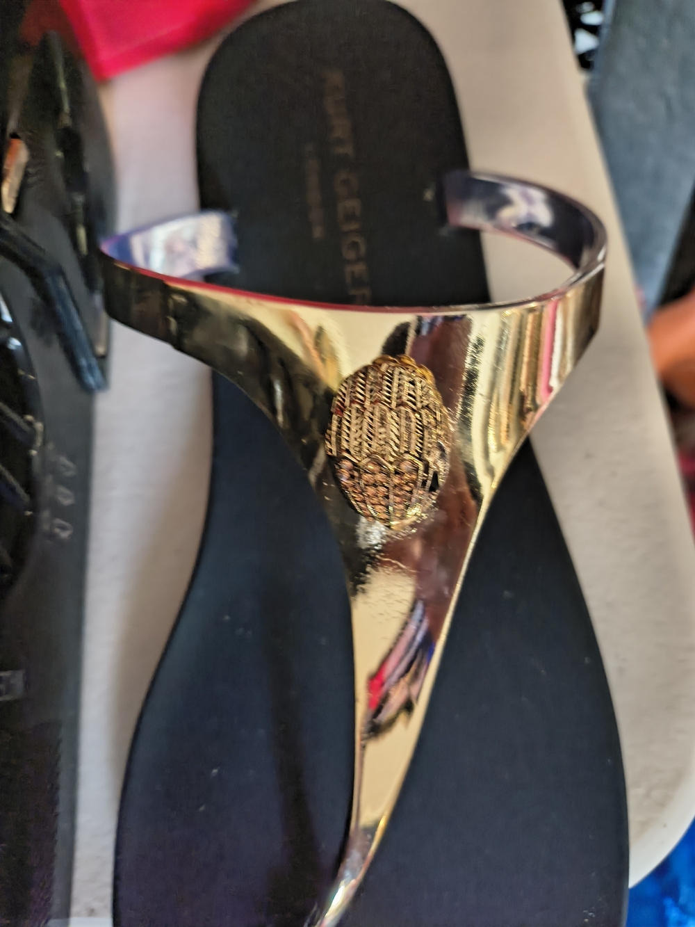 Gold Metallic Kurt Geiger Thong Sandals Eagle Head Sz 10